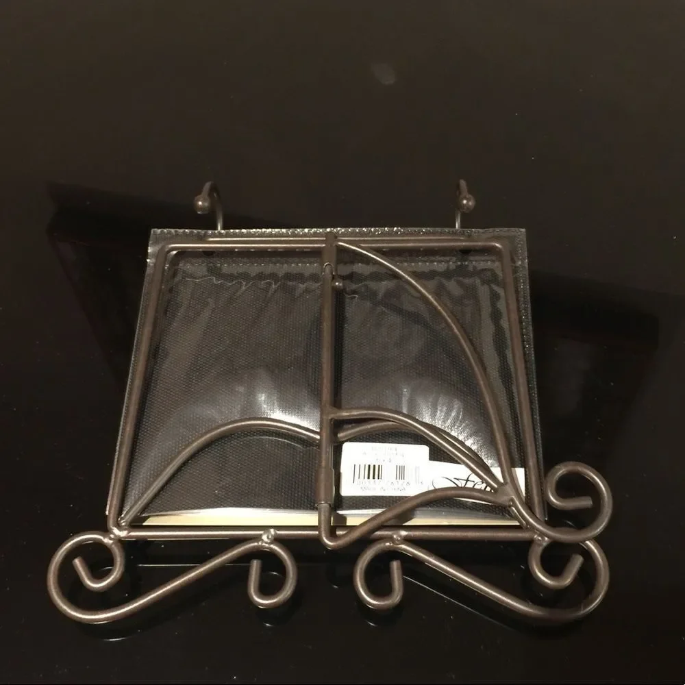 Standing frame that holds 40 picture pages